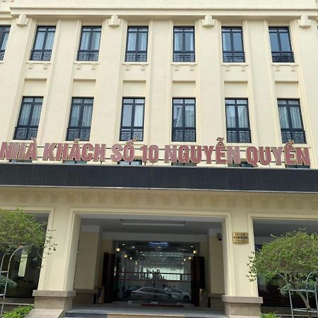 NguyẽN QuyèN Hotel Hanoi Exterior foto