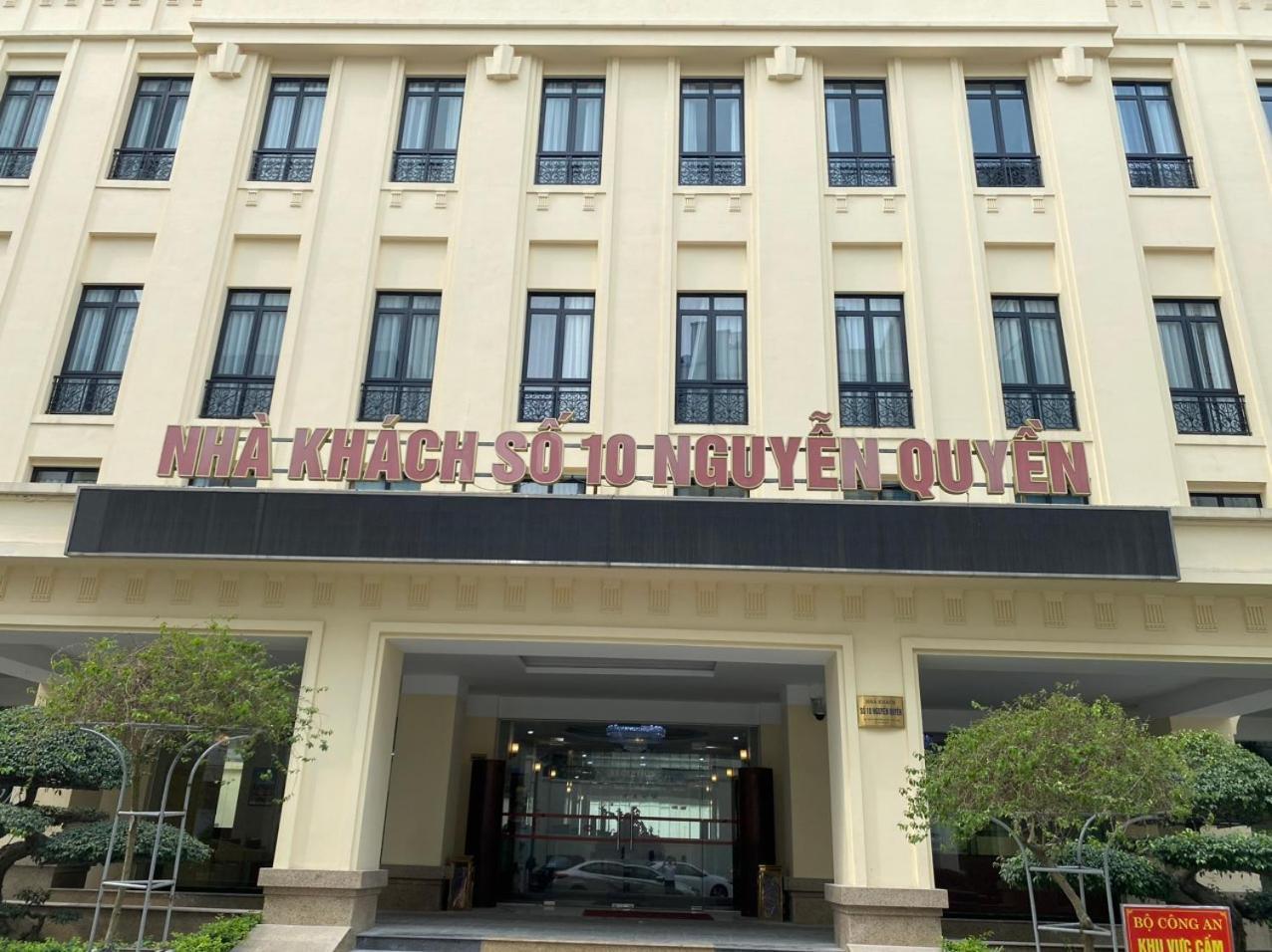 NguyẽN QuyèN Hotel Hanoi Exterior foto