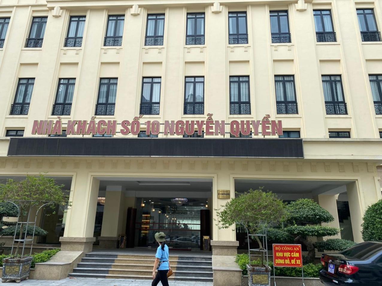 NguyẽN QuyèN Hotel Hanoi Exterior foto